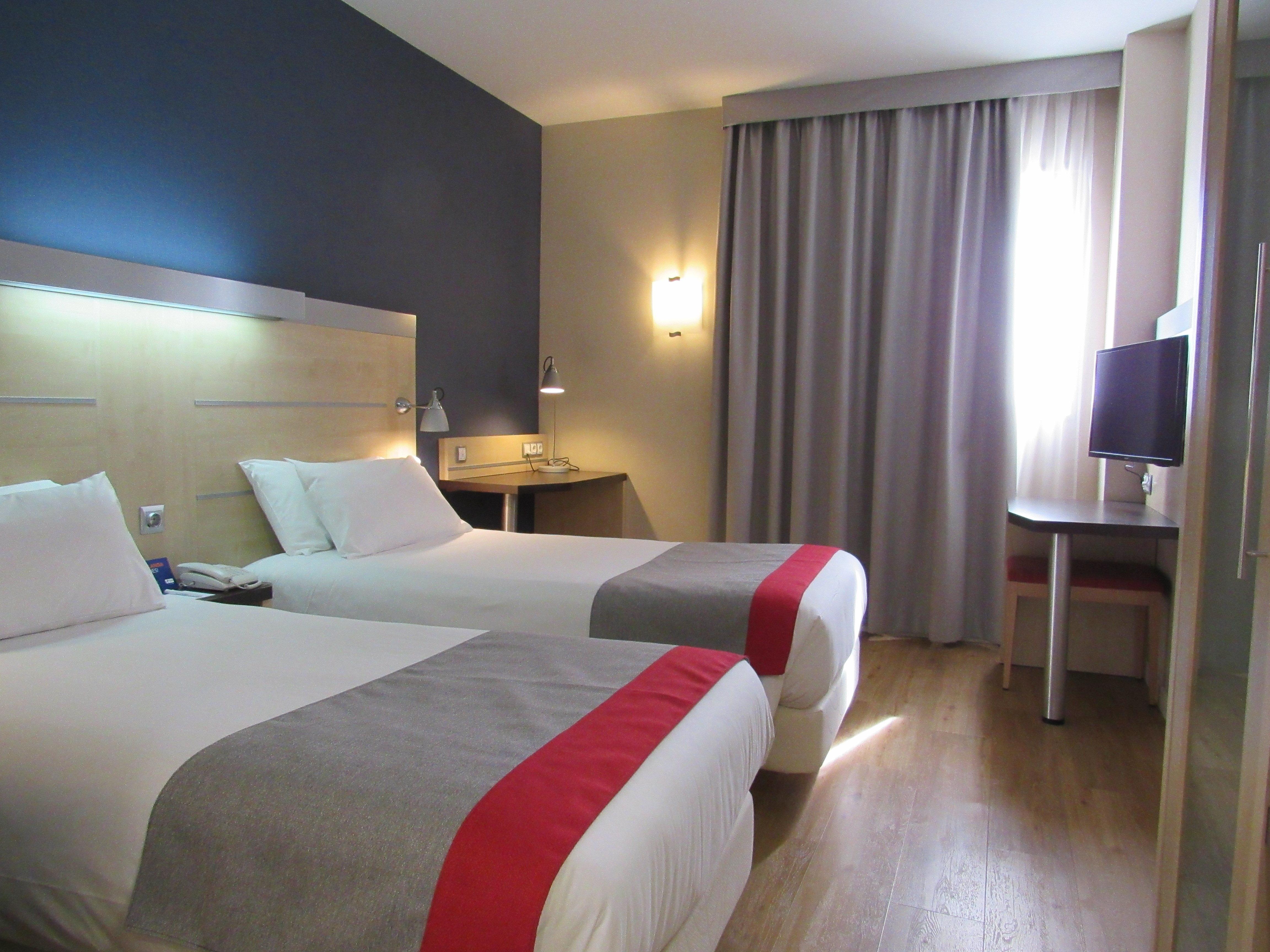 Holiday Inn Express Madrid-Getafe By Ihg Exterior photo