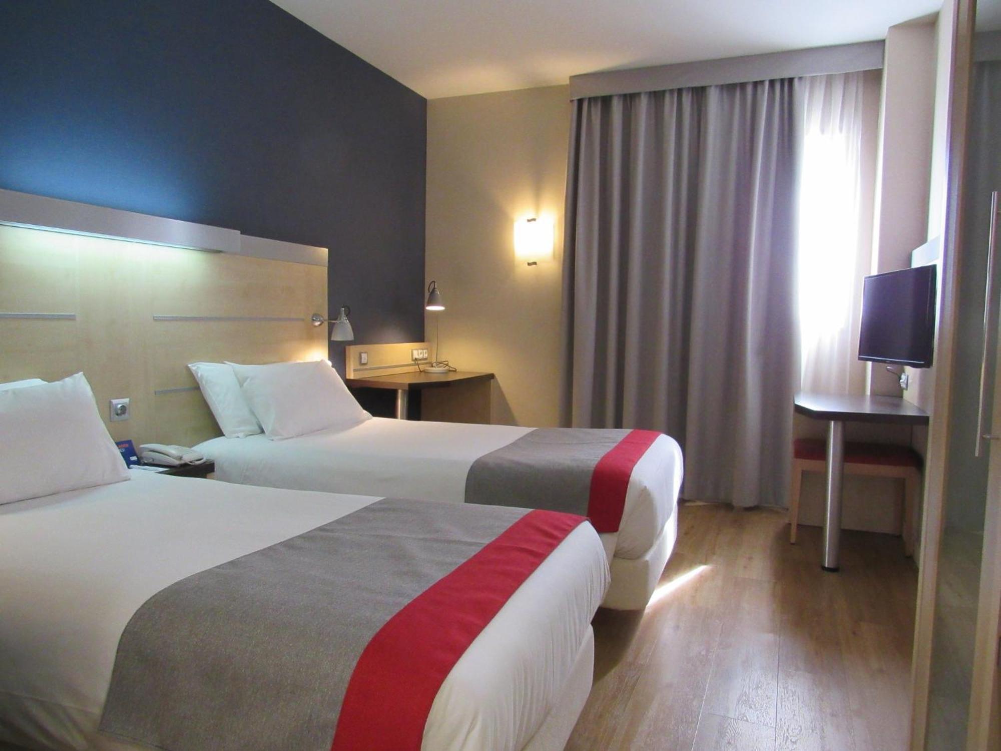 Holiday Inn Express Madrid-Getafe By Ihg Exterior photo