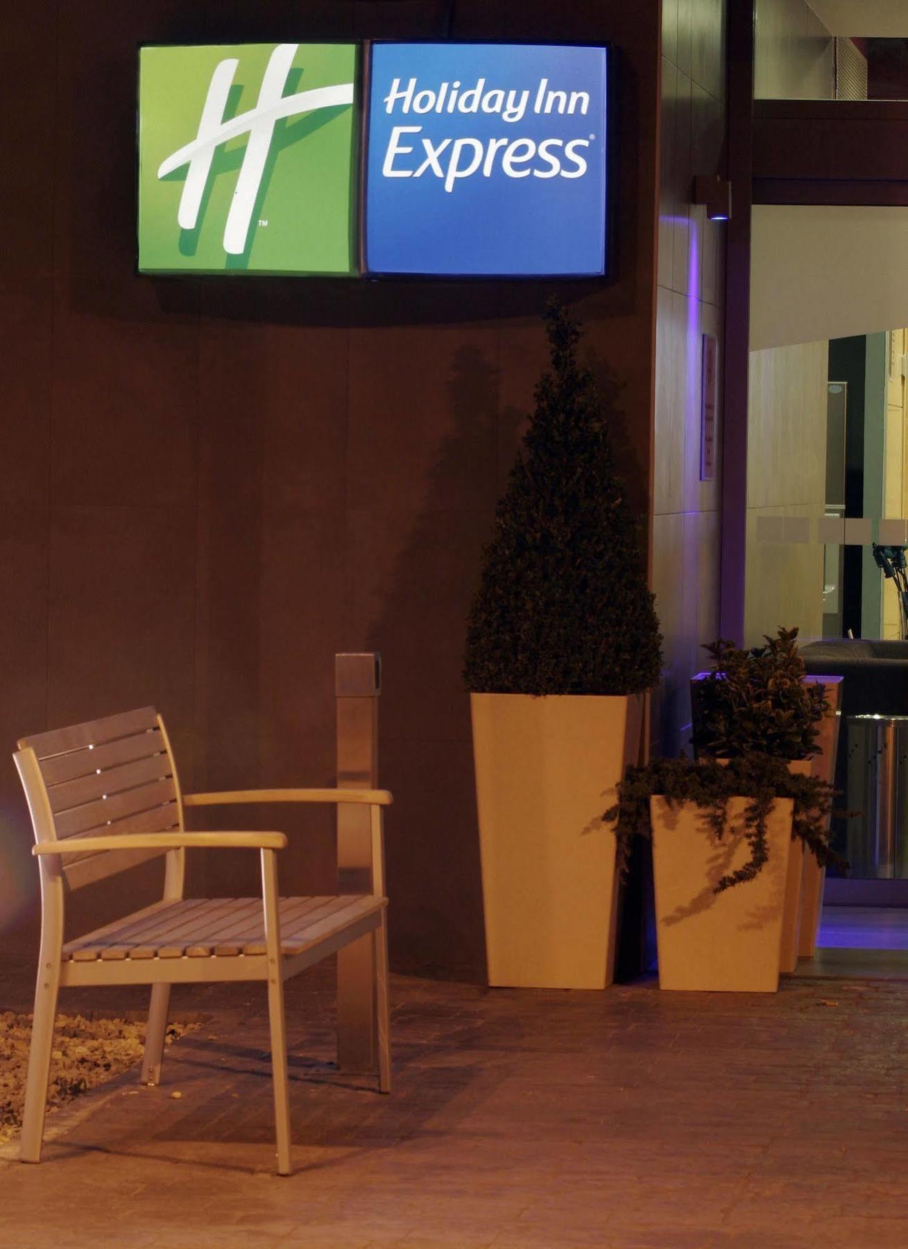 Holiday Inn Express Madrid-Getafe By Ihg Exterior photo