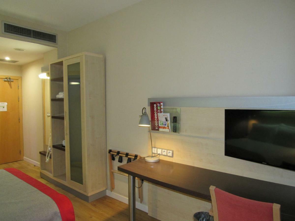 Holiday Inn Express Madrid-Getafe By Ihg Exterior photo